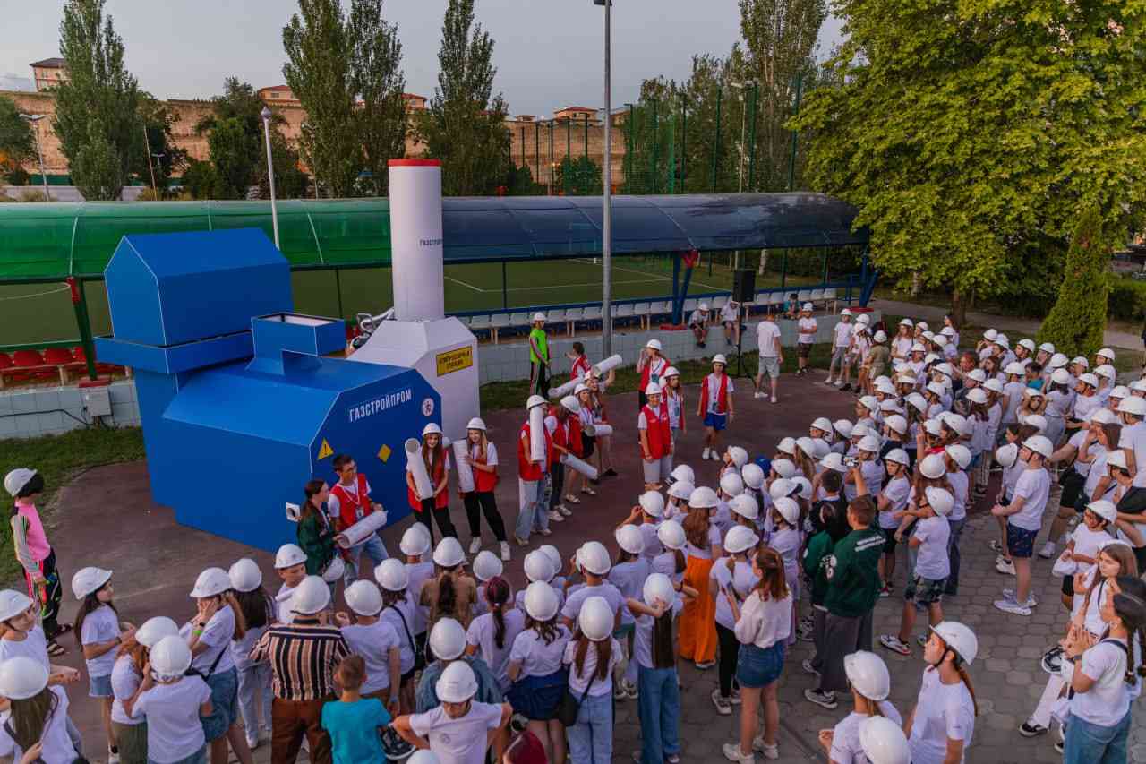 Первая смена корпоративного лагеря «Газстройпрома» открылась 25 июня